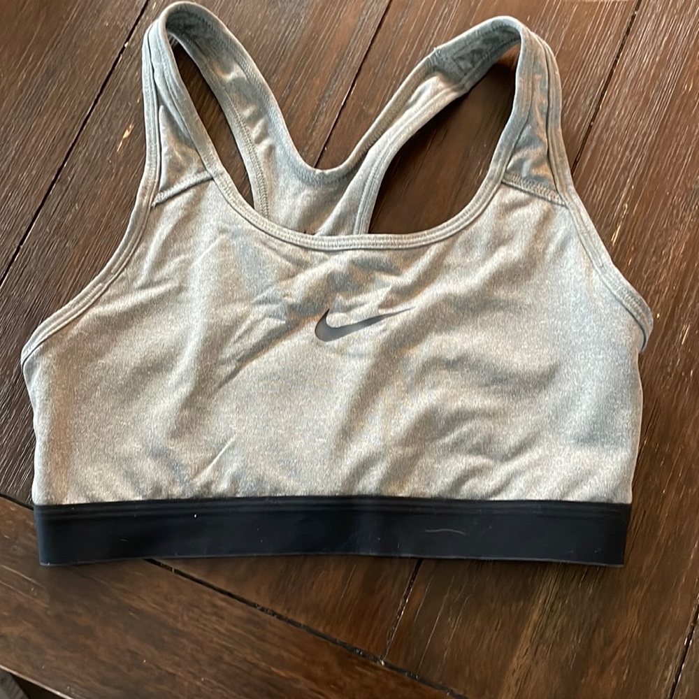 nike sports bra
